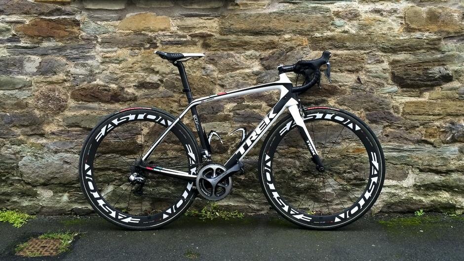 Рисунок 1.  Trek Madone 5.9 SL-7 Diamonds