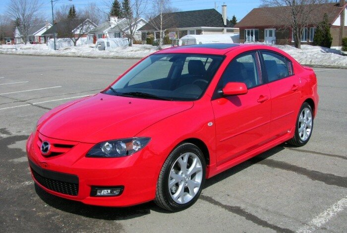  Mazda3 первого - японский седан первого поколения (2003-2008 г.в.)