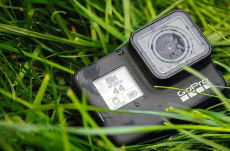 Новая спортивная камера GoPro Hero 7 Black оснащена невероятной стабилизацией HyperSmooth. Но, действительно ли она соответствует стедикаму (карданному подвесу)? Я проверил это, и оказалось — это так.