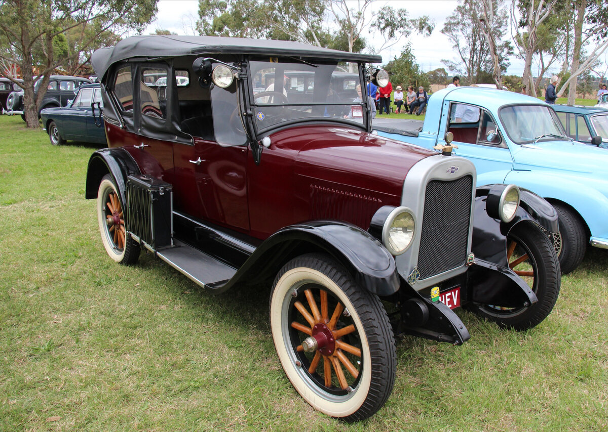 Chevrolet Classic Six