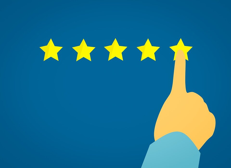 https://cdn.pixabay.com/photo/2017/12/17/16/08/customer-experience-3024488_960_720.jpg