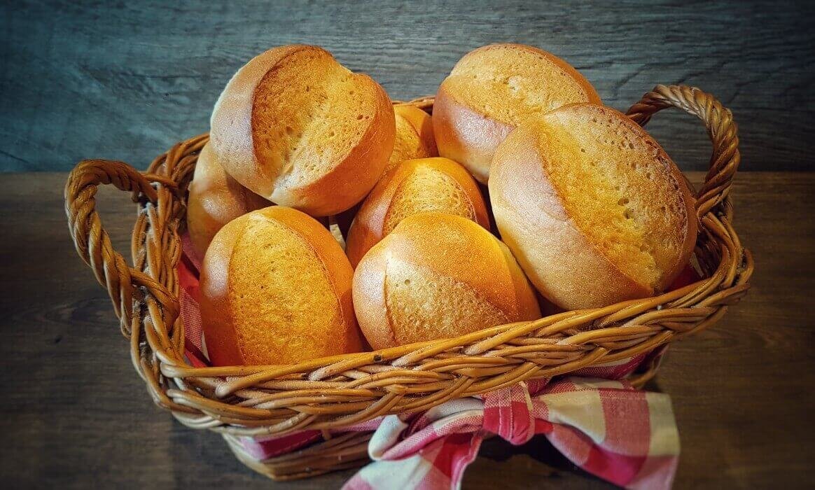 Те самые, ароматные,тёплые, хрустящие булочки на завтрак(фото взято с сайтаBbqpit.de) 