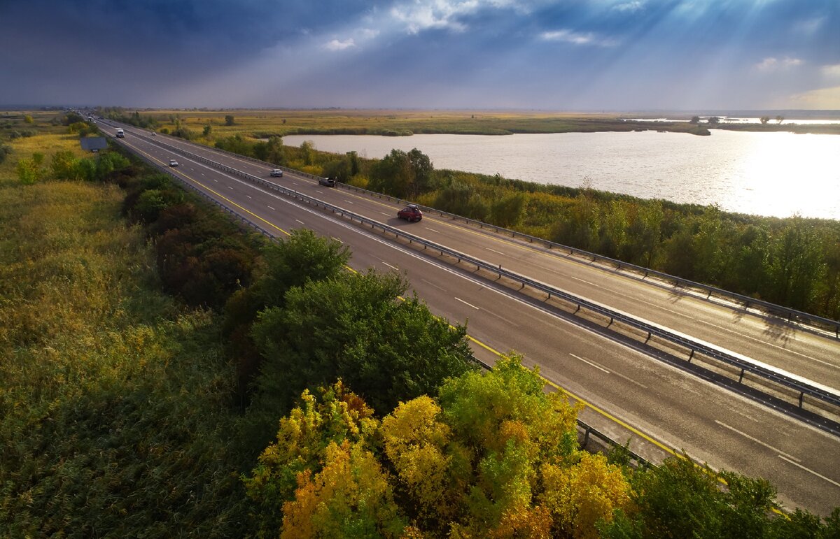 4 дороги москва. Пейзажи м4 Дон Ростовская область. Трасса м4 Дон природа. М4 трасса Адыгея. Грачевский мост м4.