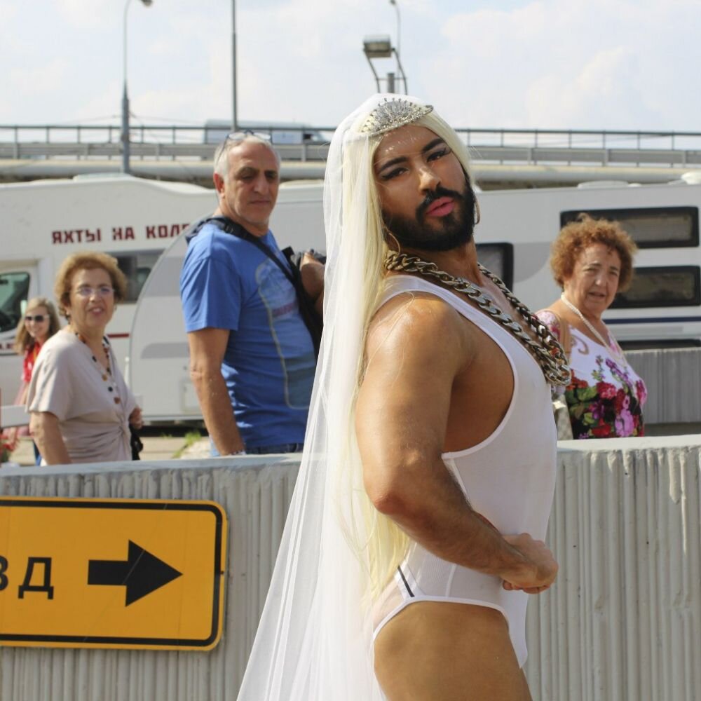 Блогер Павел Петель 