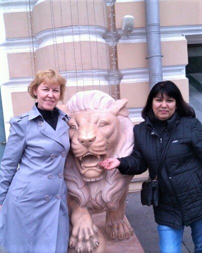 фото у офиса 