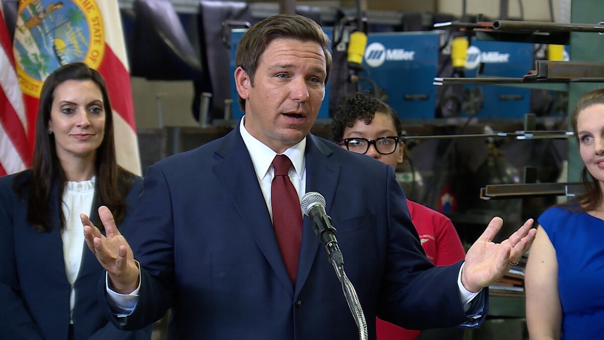 Губернатор Флориды Рон ДеСантис. 