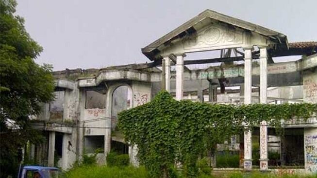 Красивый особняк, фото из свободного доступа