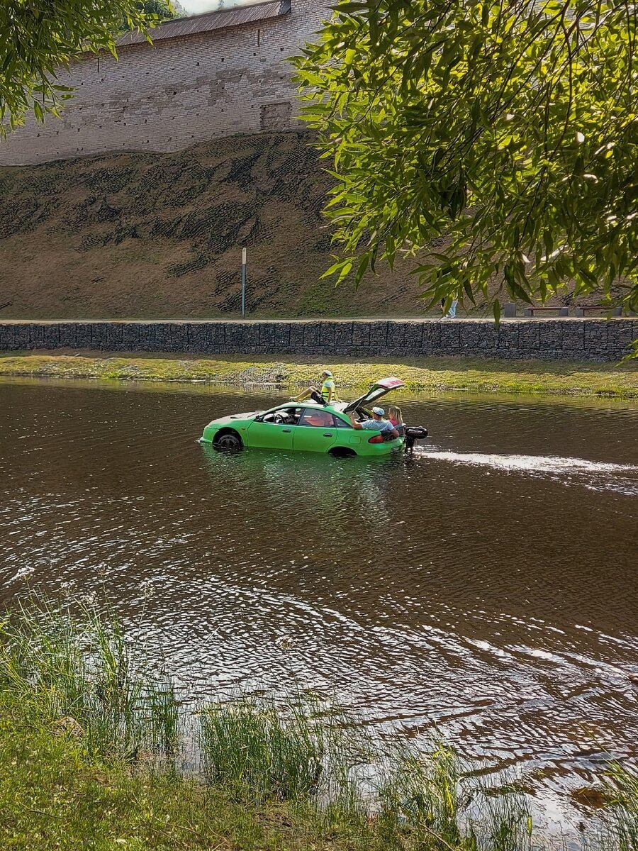 Мы даже плавали на день города!!! 