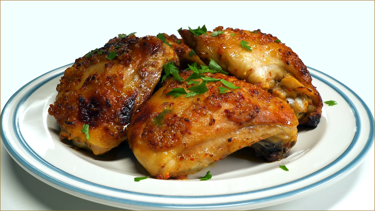 Как приготовить глазированные куриные бедра