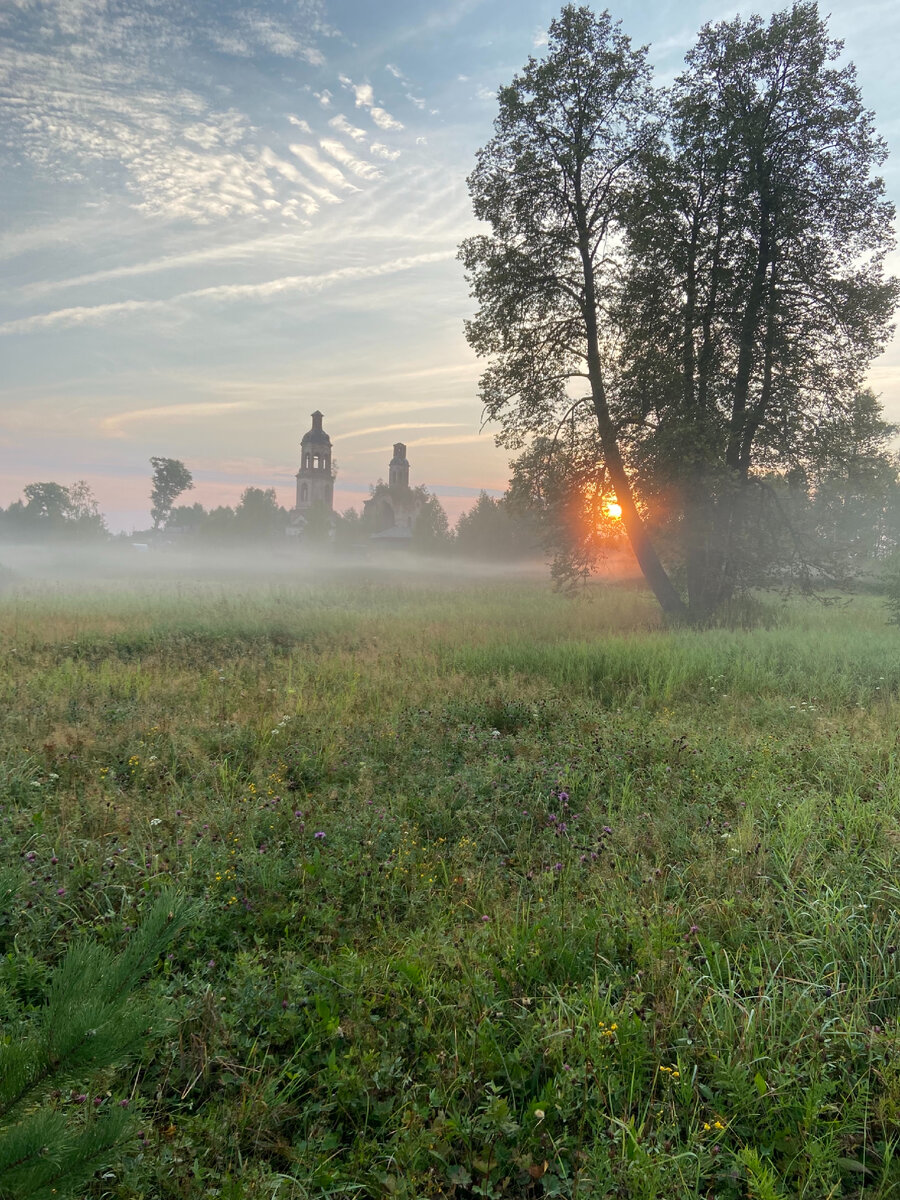 рассвет в селе Пантыл. Кировской области (снято на Apple iPhone 11 )