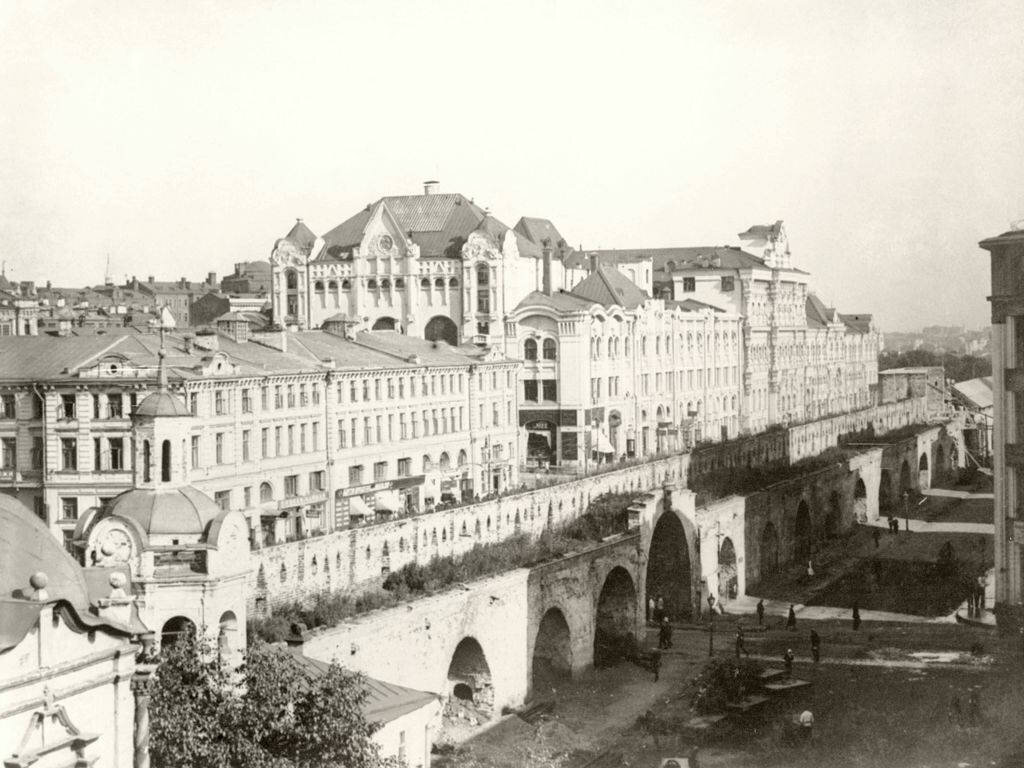 Это почти самый центр города (фото из интернета)