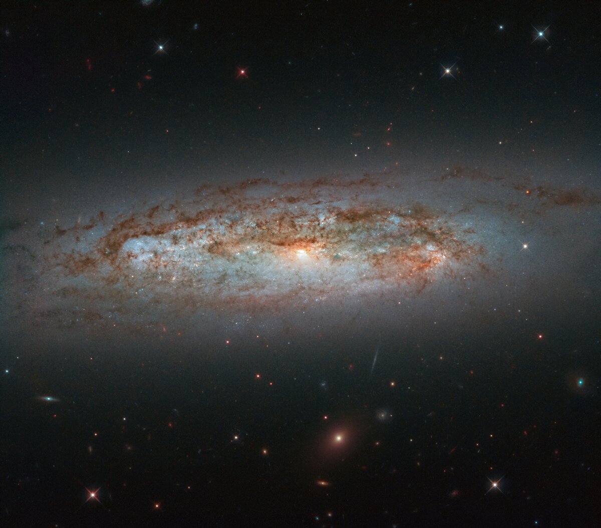 Спиральная галактика NGC 3175