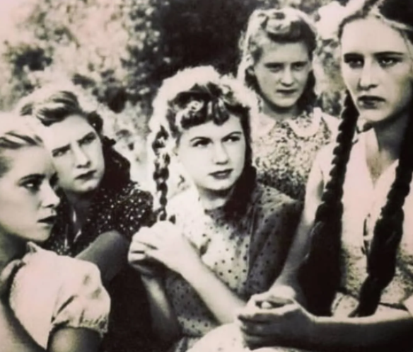 Кадр из фильма "Молодая гвардия"