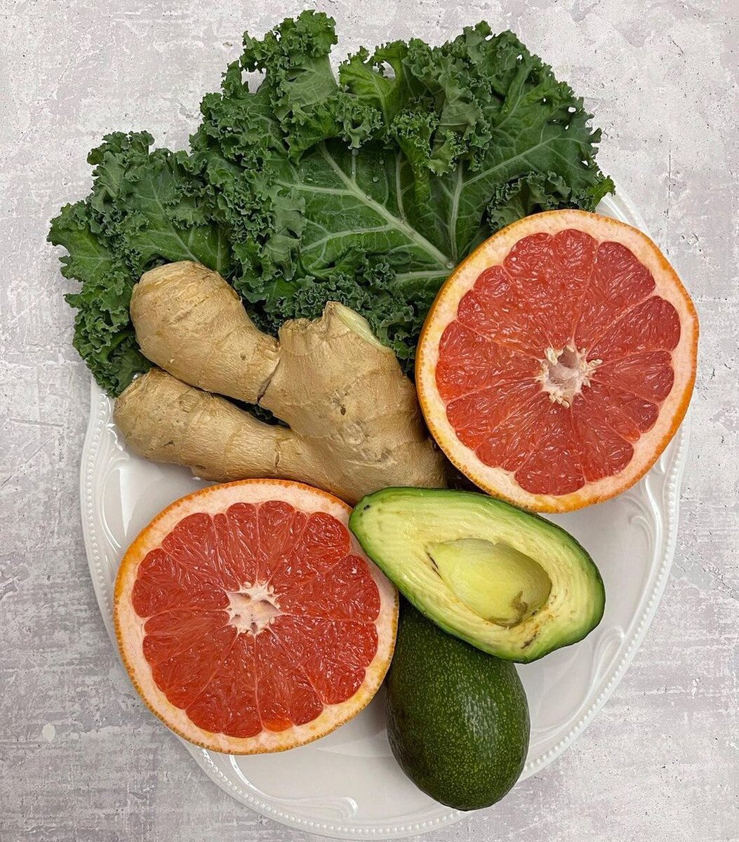 свежие овощи и фрукты