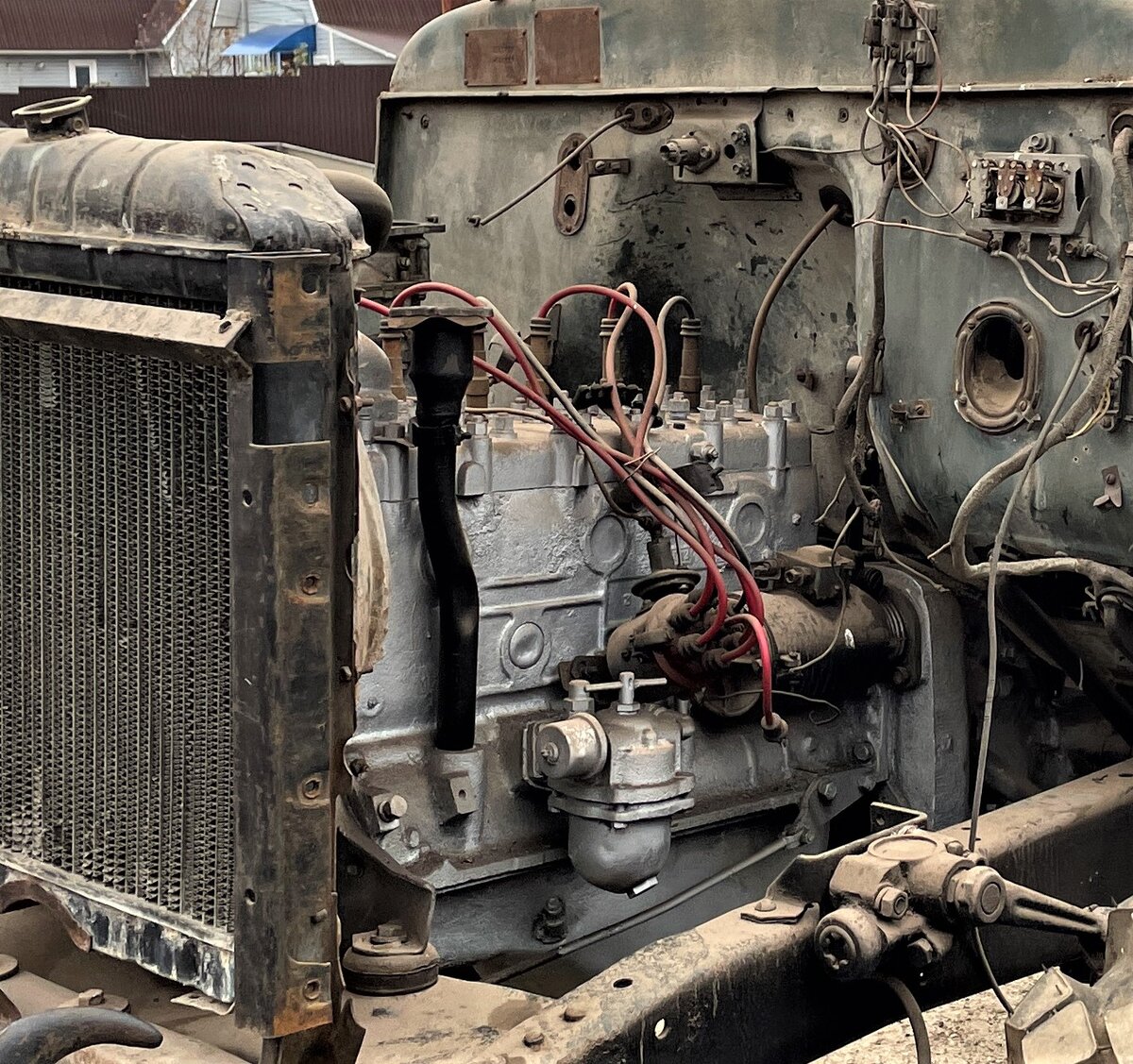 двигатель  как М-11 на ГАЗ-63