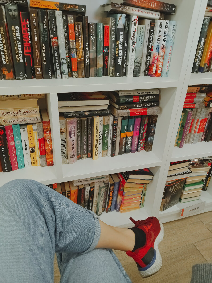 В одной из любимых петербургских библиотек ☺