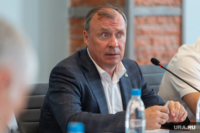    Алексей Орлов познакомился с будущей супругой еще в школе