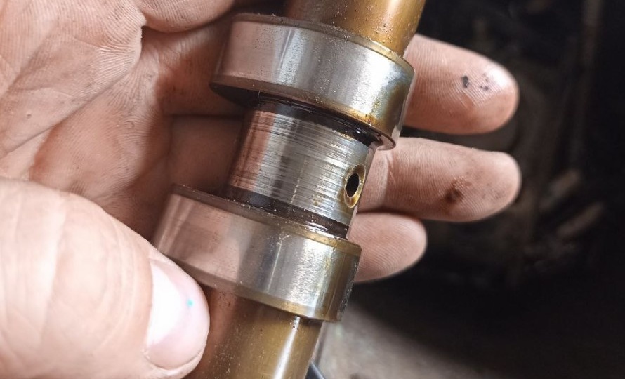 Разобрали современный китайский мотор после 60 000 км. пробега. Смотрим, из какого 💩 он сделан