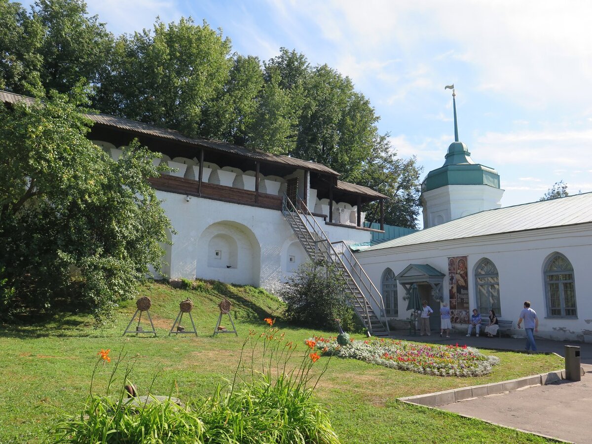 Город Ярославль Спасо Преображенский монастырь