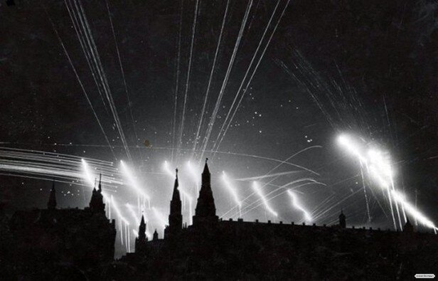 Москва под огнем в 1941 году.