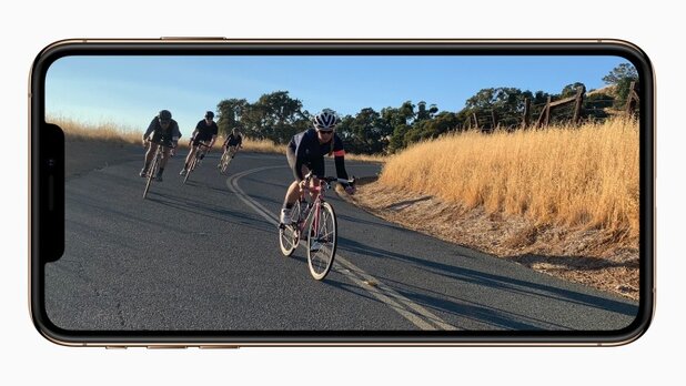 Так выглядит видео на дисплее с notch — iPhone XS