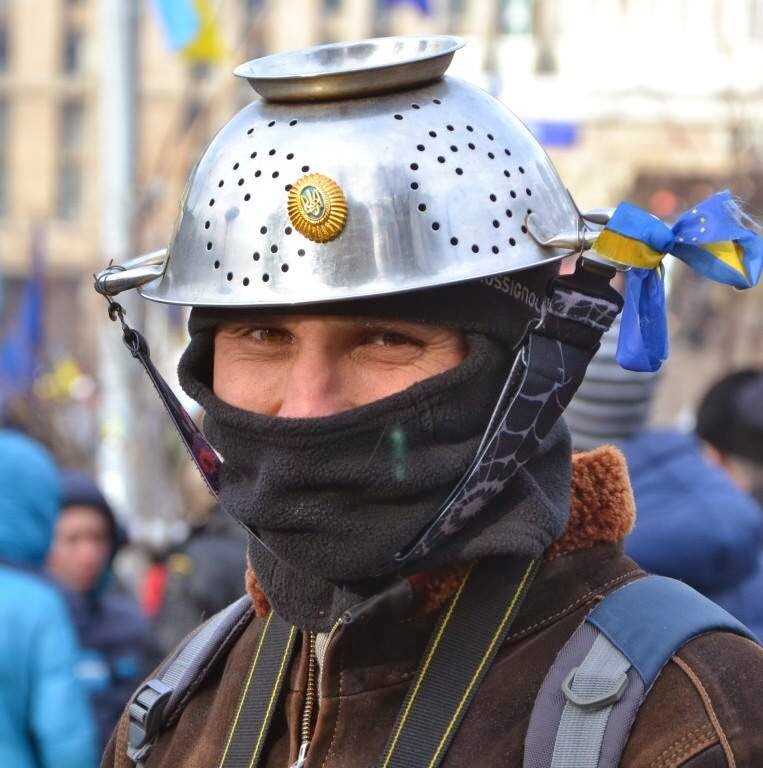 На Украине вывели новый вид че.... нет, не человека - существа...