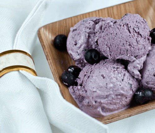 ЧЕРНИЧНОЕ МОРОЖЕНОЕ С МАСКАРПОНЕ