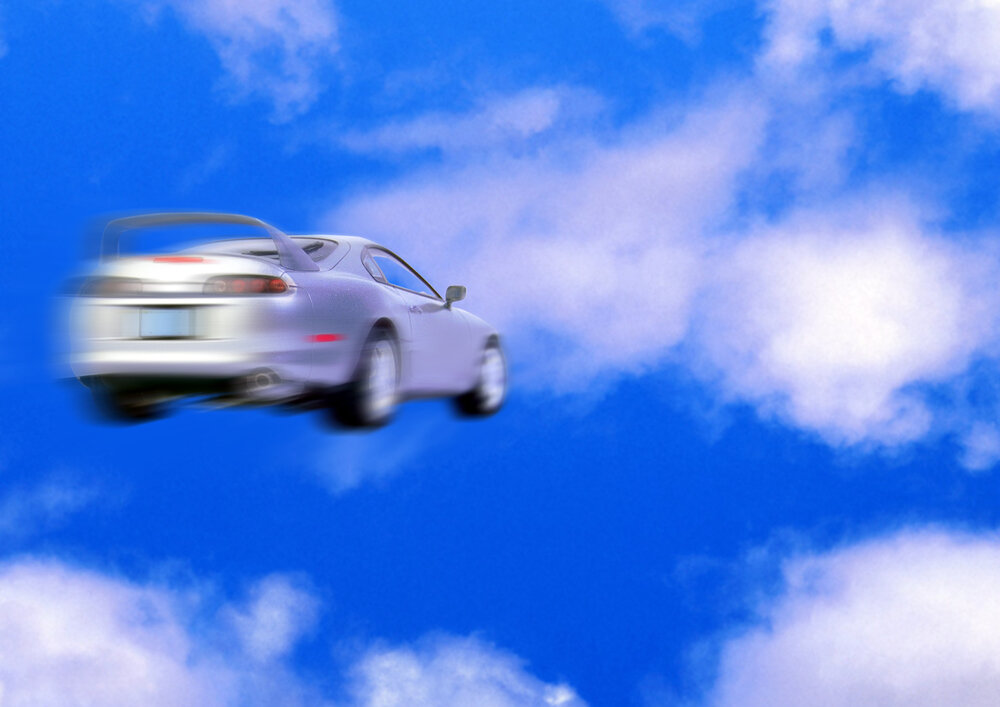 Песня машина летит. Машина взлетает. Машина взлетает на скорости. Машина взлетела в воздух.