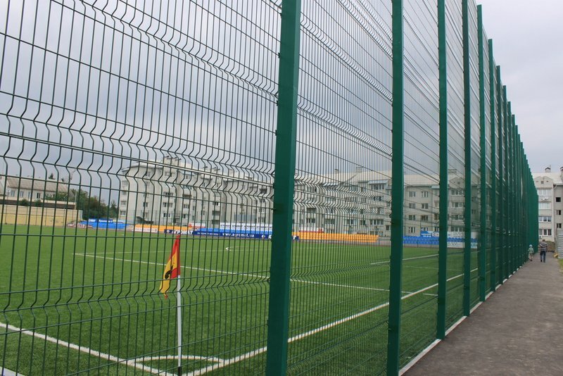 3D-забор для спортивной площадки