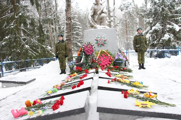 Помнік жыхарам спаленай вёскі Ала і  495 савецкім воінам Другой сусветнай вайны