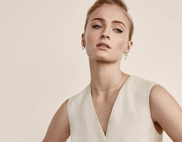 Софи Тернер 
Фото: Instagram