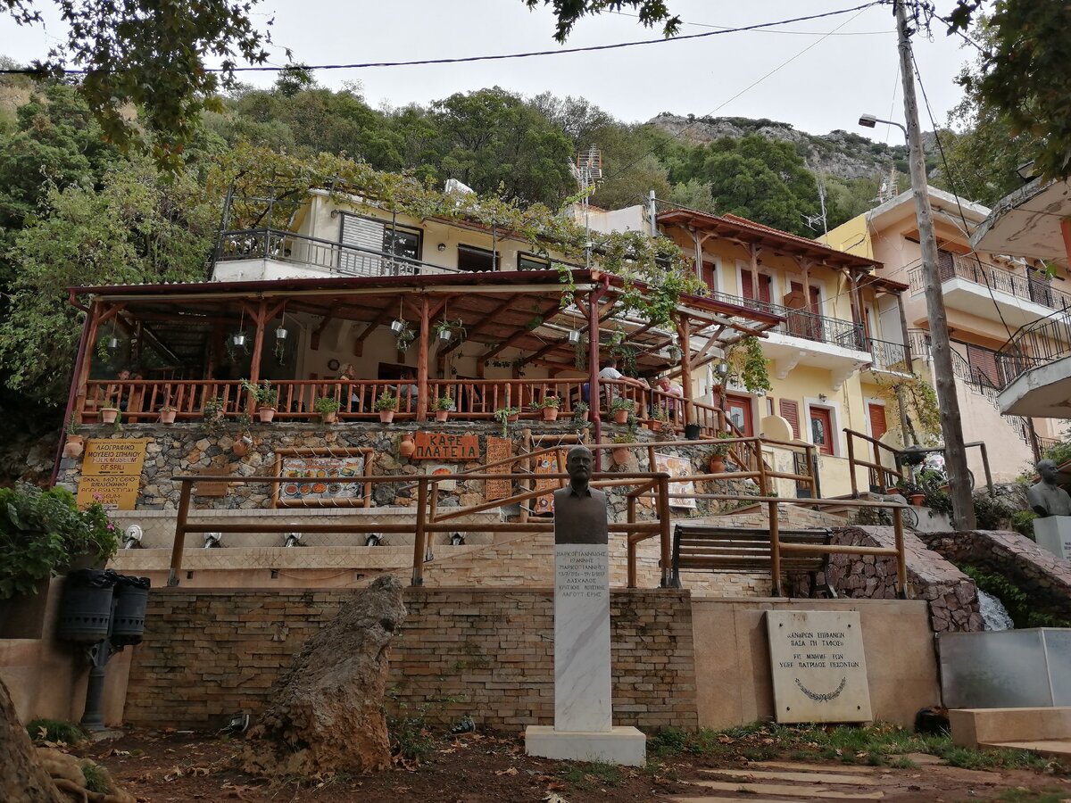 деревня Спили (Крит, Греция). Фото Света Давыдова