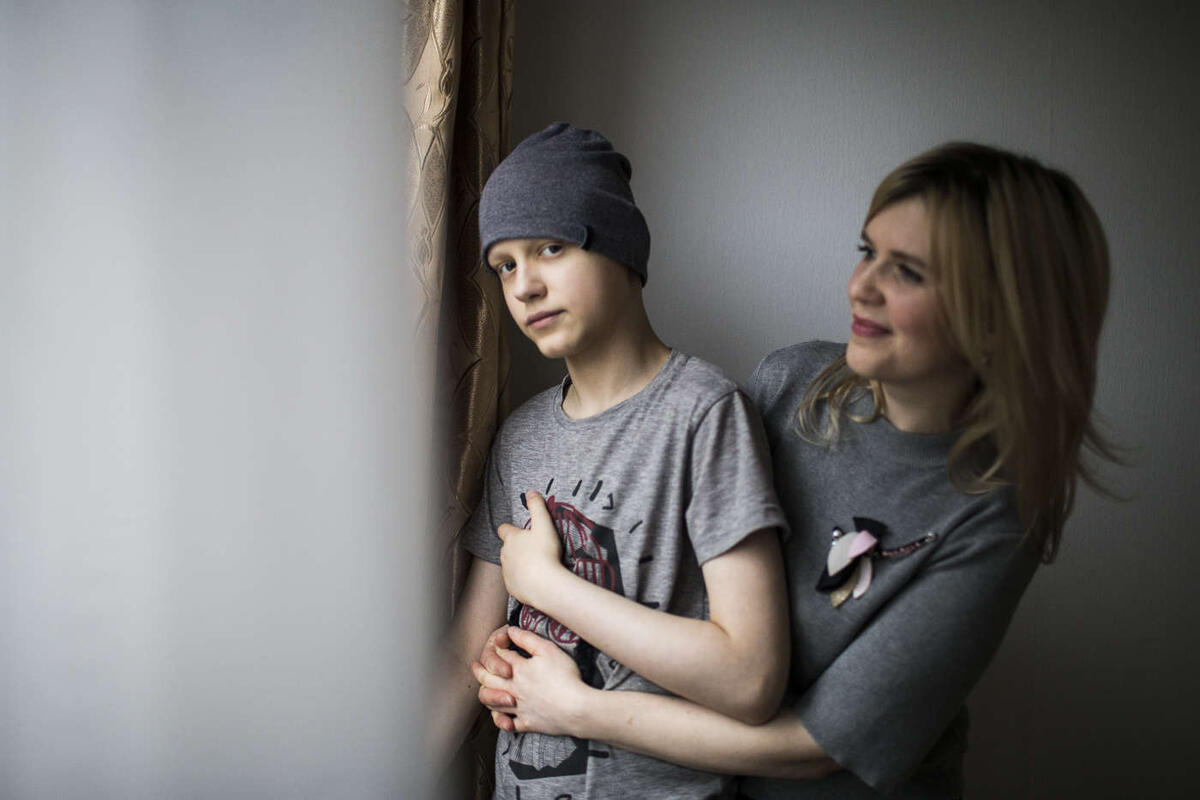 «Паша по своей природе — философ и романтик», — улыбается мама Наталья. Он любит рассуждать о вечных темах, книгах, неравнодушен к гуманитарным наукам. Но самая любимая тема для разговоров у Паши — космос. Изучением  галактики он увлекается с раннего детства. Мечтает открыть новую звезду.