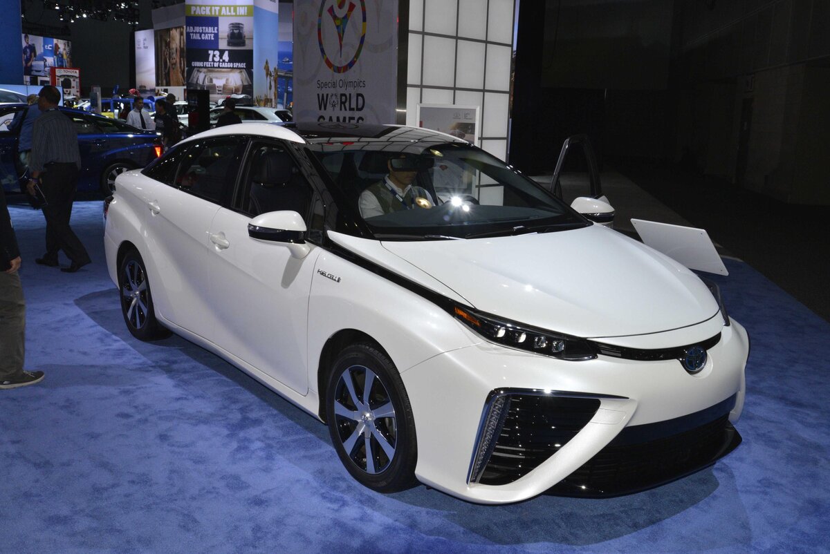 Toyota Mirai 2014