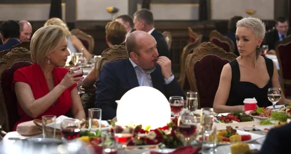 кадр из сериала "Содержанки"