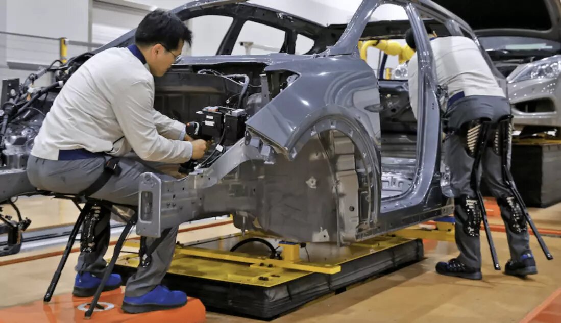 Пример использования промышленных экзоскелетов