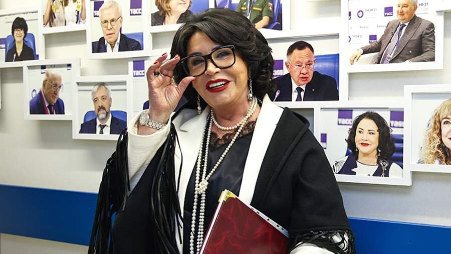 Надежда Бабкина в агентстве ТАСС после пресс-конференции российских эстрадных исполнителей, посвященной обсуждению текущей ситуации в отрасли и роли культуры во время вооруженных конфликтов                                                                                         Фото: ТАСС/Михаил Терещенко