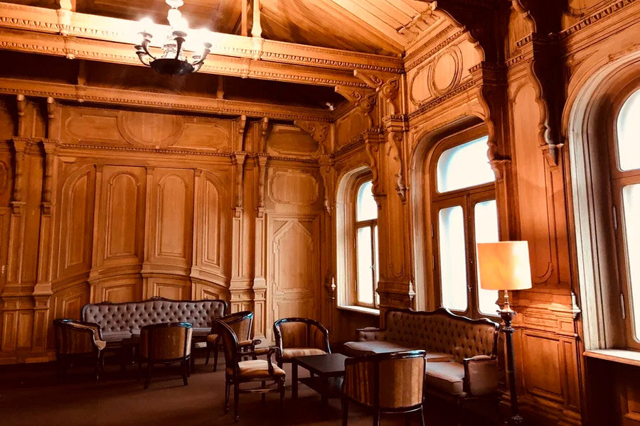 Дубовая гостиная