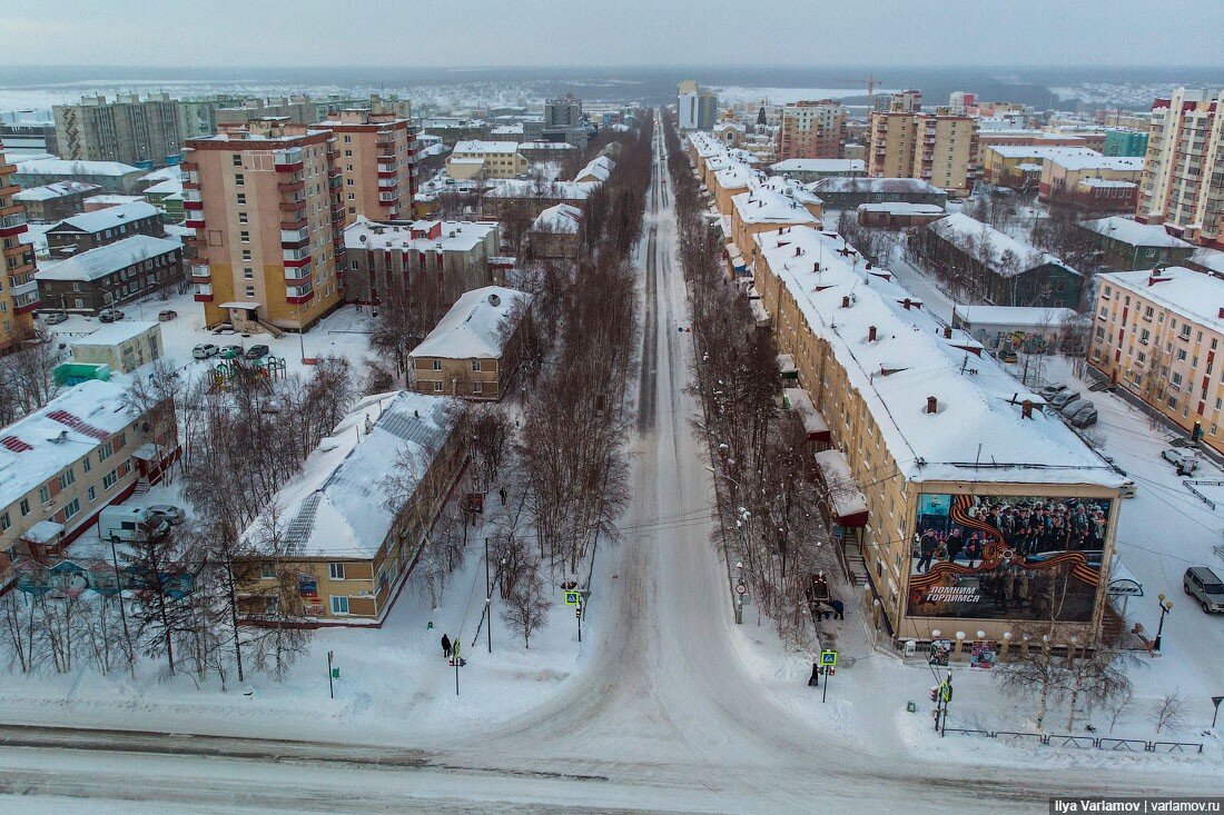 Какое время в мирном. Мирный Якутия. Якутия мирныйленигралский проспект. Город Мирный. Город Мирный Якутия Варламов.