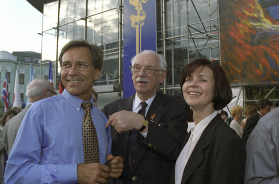 ирина мартынова телеведущая. ирина мартынова кончаловский. ирина мартынова телеведущая. диктора ирины мартыновой. ирина мартынова, диктор телевидения (с 1990 по 1997).