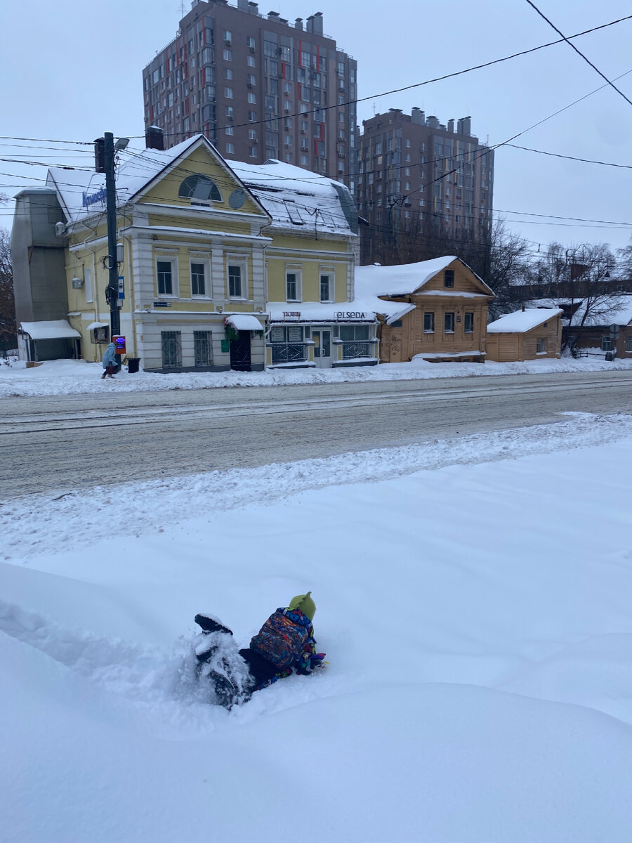 Фото автора. Нормальные школьные задания все же не должны нокаутировать детей и родителей 
