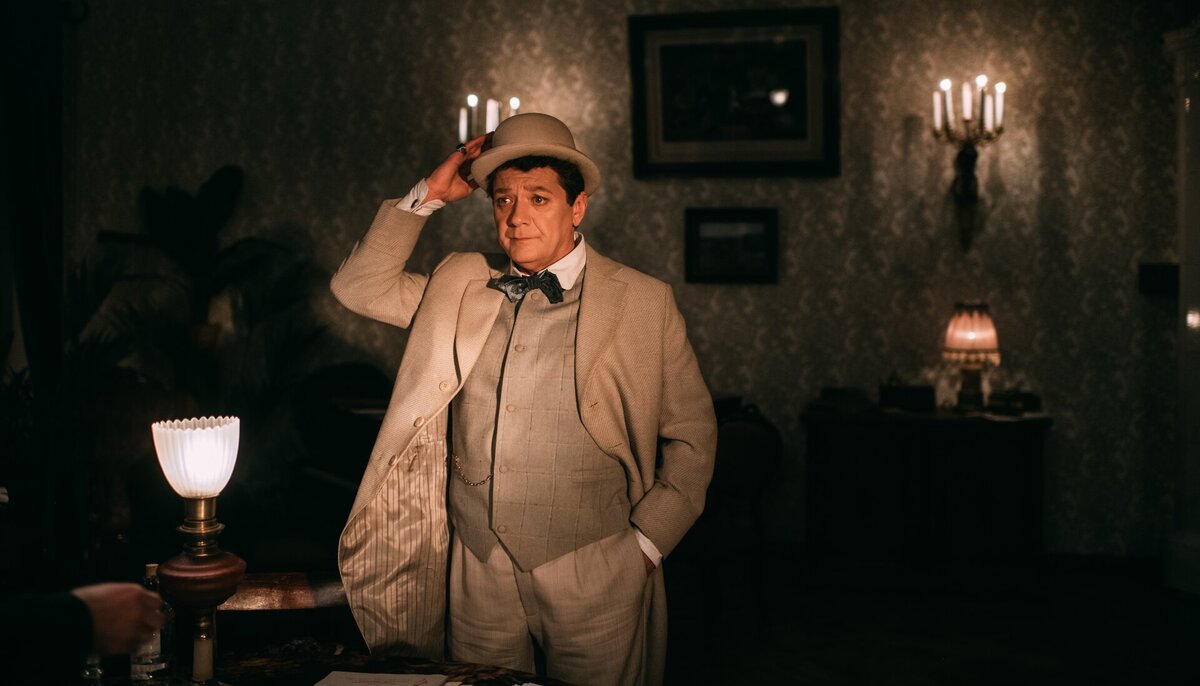 Мамонт Викторович Дальский ( Неёлов) в исполнении Яна Цапника kinopoisk.ru