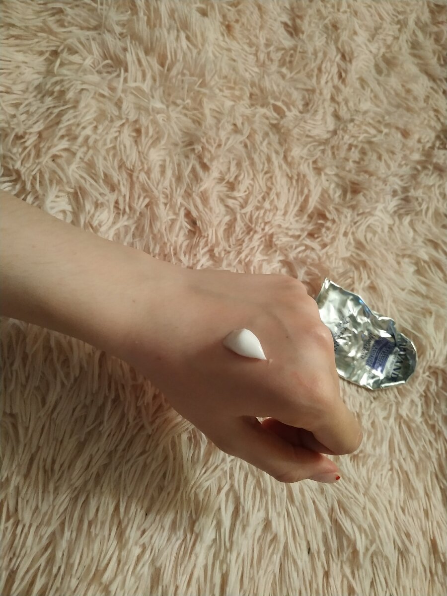 Текстура и консистенция крема L'OCCITANE