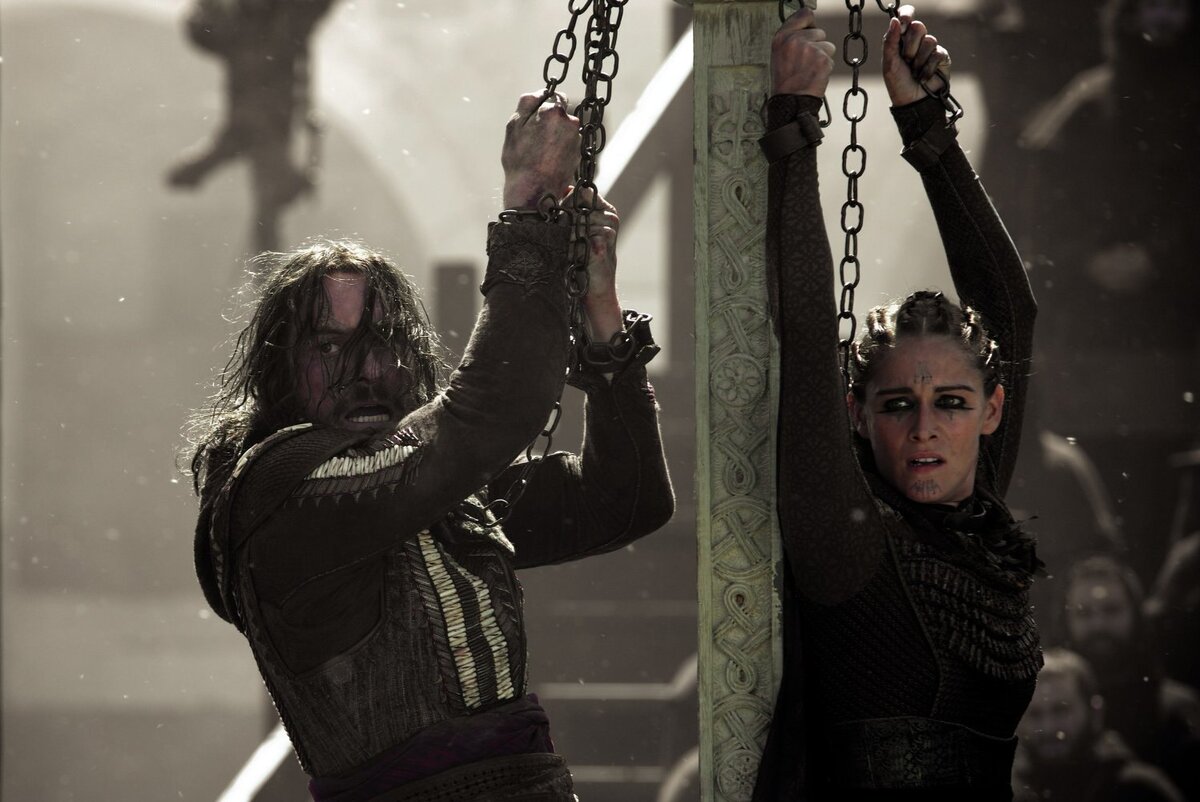 колорит средневековой испании в основном и выручает фильм