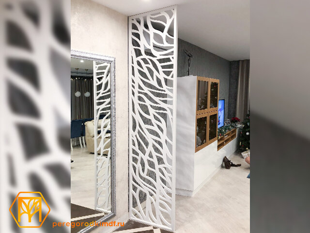 Декоративная перегородка с двусторонним окрашиванием