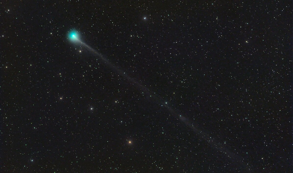 Комета C / 2020 F8 (SWAN).