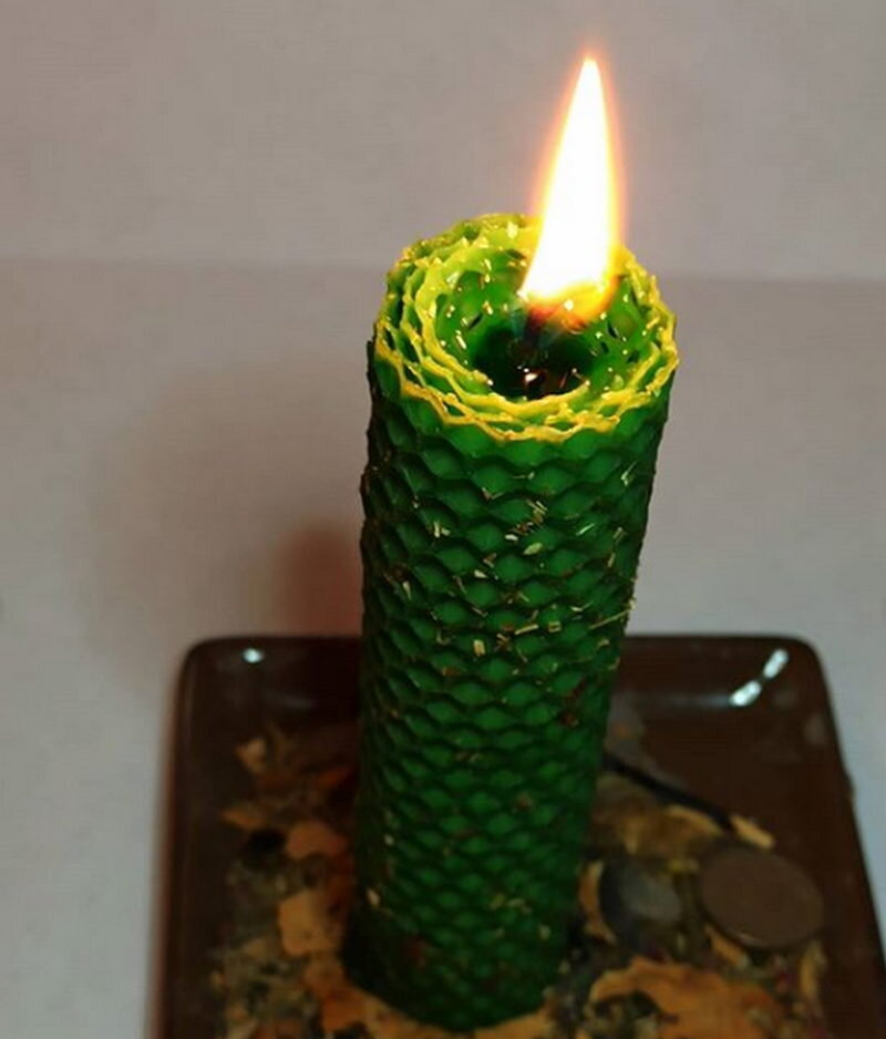Зеленая свеча
