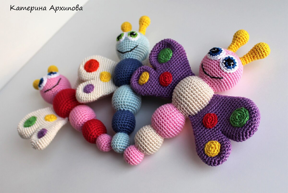 Связанные игрушки