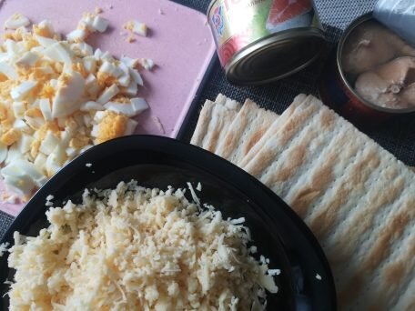 Вкусный пирог с рыбой экспресс вариант, теперь еще быстрее