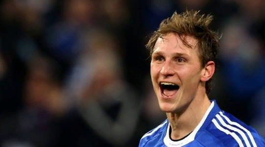 mibundesliga.com Бенедикт Хёведес ( молодой)